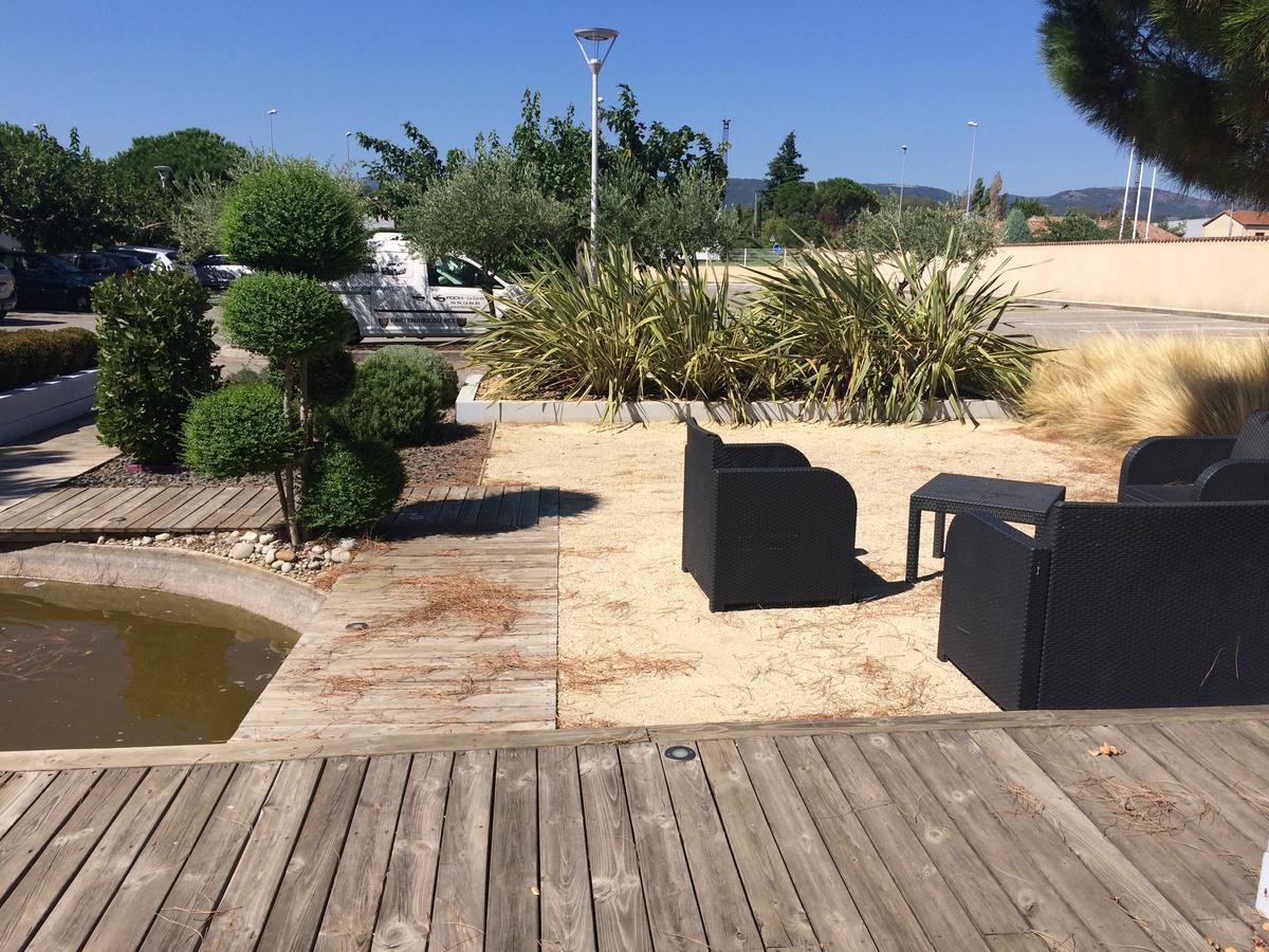 Sous Les Pins Hotel 3*