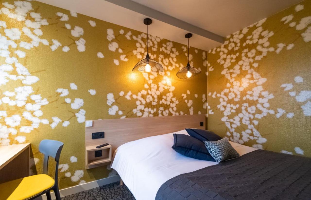 Sous Les Pins Hotel 3*